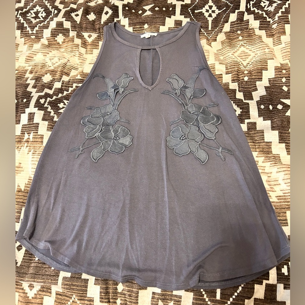 Gray Sleeveless Floral Top